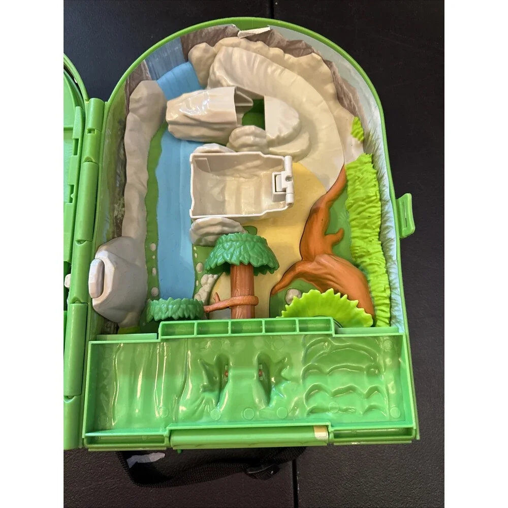 2020 Green Pokemon Foldout Playset Carrying Case Backpack Toy